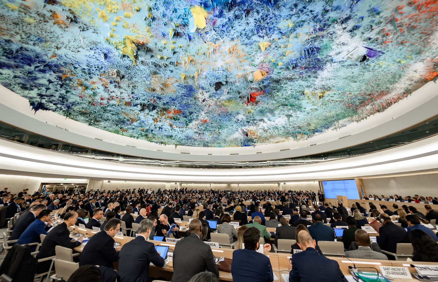PANDEMIA DE CORONAVÍRUS Crises globais exigem soluções globais: é hora de criar uma Constituição mundial?