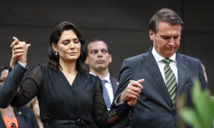 Bolsonaro faz postagem com Salmo de Davi sobre provação