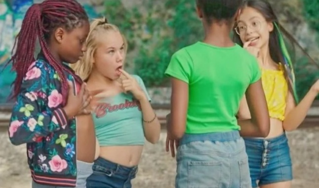 Damares Alves quer vetar no Brasil filme “Lindinhas”, que erotiza garotas de 11 anos