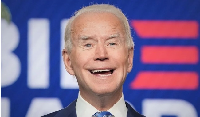 Biden reverte política da era Trump que protegia a liberdade religiosa de médicos cristãos