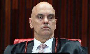 Alexandre de Moraes proíbe Sérgio Reis e outros bolsonaristas de se aproximarem da Praça dos Três Poderes