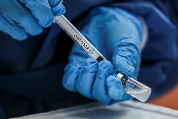 Chile confirma terceira dose para vacinados com CoronaVac