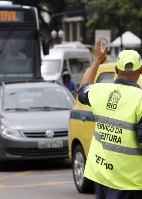 RÉVEILLON: RIO TERÁ BLOQUEIOS E MUDANÇA NOS TRANSPORTES – Confira detalhes da operação montada pela prefeitura para a passagem de ano