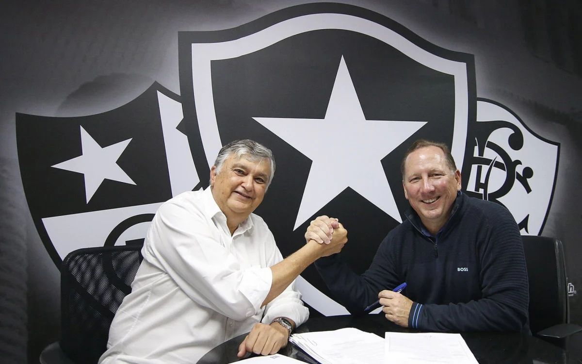 John Textor comemora acerto da compra por 90% da SAF e manda recado à torcida do Botafogo