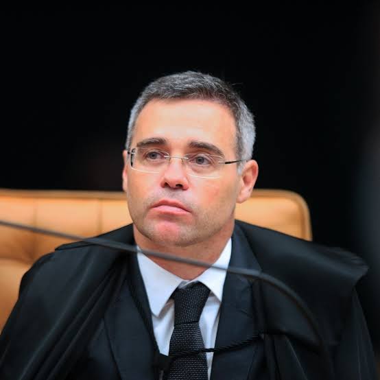 URGENTE: André Mendonça vota com Gilmar e anula condenação do ex-senador Valdir Raupp, por corrupção passiva e lavagem de dinheiro Terra Brasil Notícias abril 22, 2022