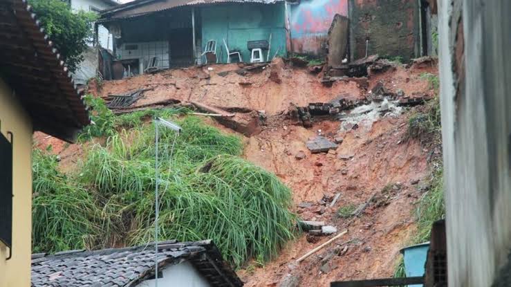 Chuvas no Recife são ‘consequências extremas’ do fenômeno La Niña, diz especialista