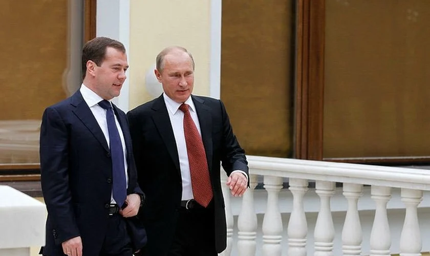 “Podem acreditar que os cavaleiros do Apocalipse estão a caminho”, diz ex-presidente russo