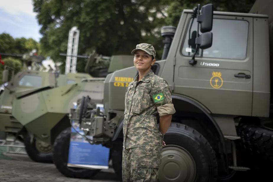 Primeira fuzileira naval brasileira é de Nova Iguaçu; Marinha quer chegar a 20% de mulheres neste posto