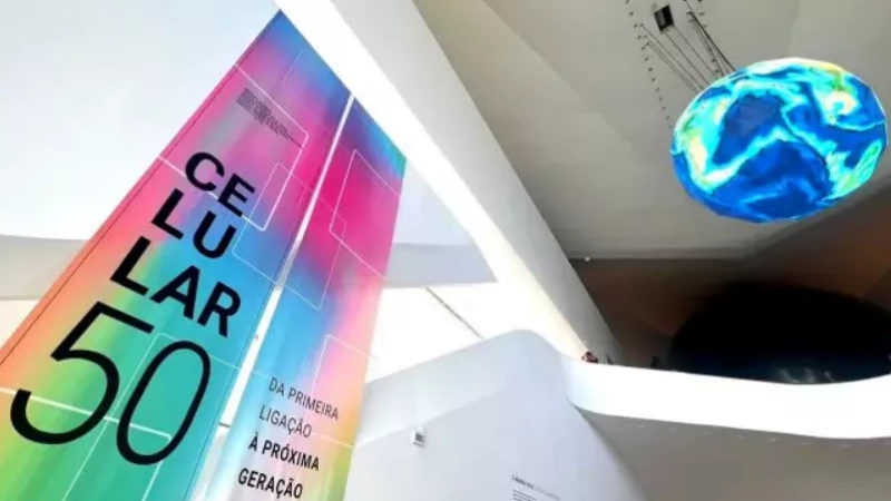 Museu do Amanhã recebe exposição sobre os 50 anos do celular