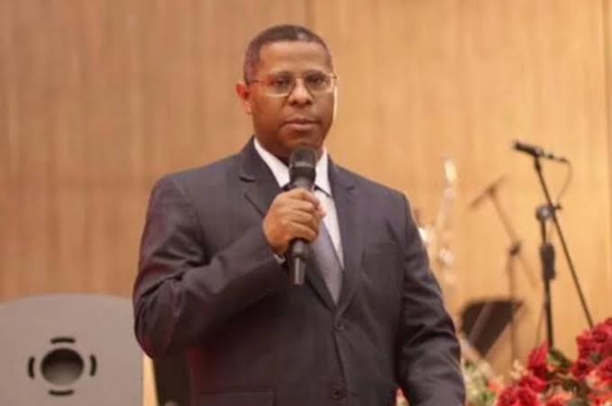 Pastor Osiel Gomes se pronuncia após acusação de racismo religioso: “A igreja tem o direito de pregar”