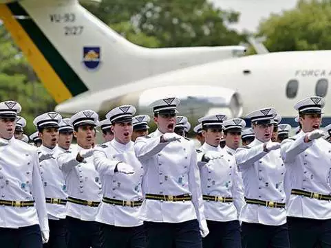 Não perca o prazo: inscrições para a Escola de Cadetes do Ar começam nesta segunda-feira, 05; veja quem pode concorrer as mais de 100 vagas