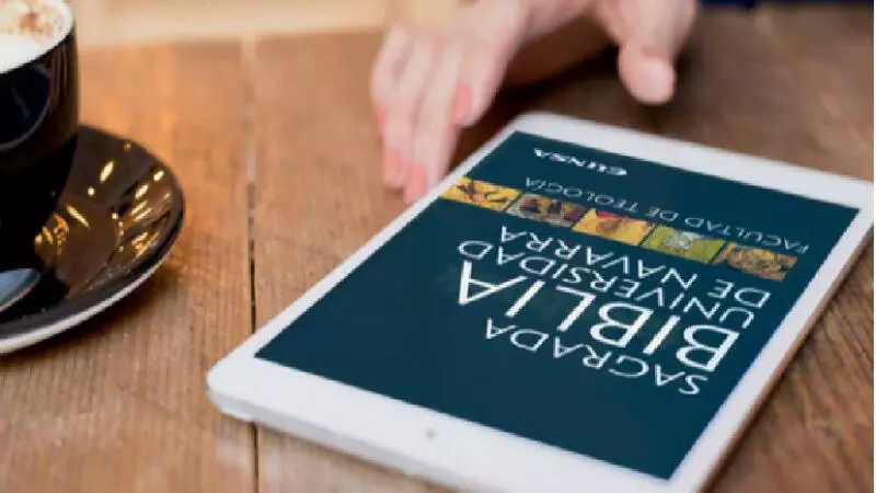 Bíblia digital bate recorde de downloads no mundo